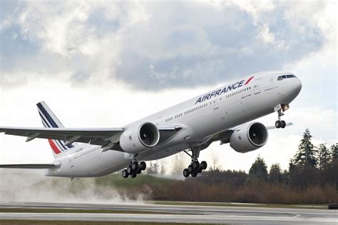ME 777 .